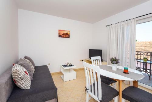 Apartmani Marina