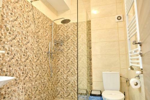 Alina Lake View Apartment