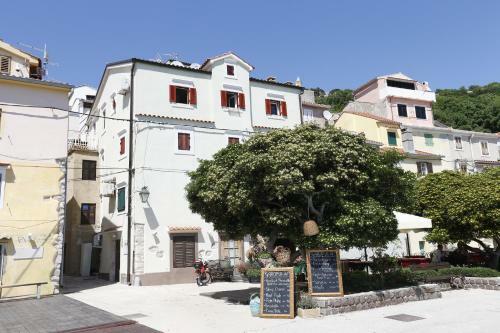 Apartment Darko With Sea View