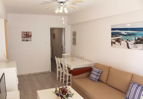 Apartamento Las Sirenas, 1� Linea De Playa