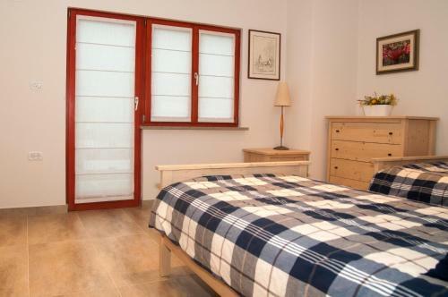 Bed & Fishing House