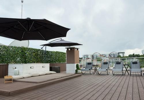 Apartamento Under The Stars - Lux. Penthouse W/ Pool + Terrace