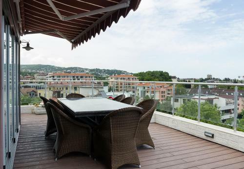Apartamento Under The Stars - Lux. Penthouse W/ Pool + Terrace