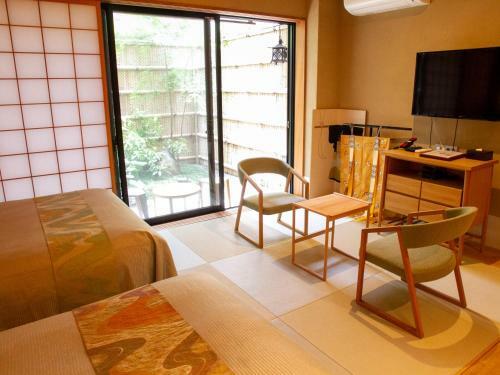 Hotel Rakurakuan