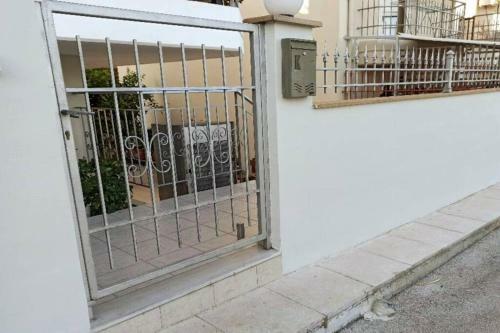 Jilda S Apartment With Private Garden!