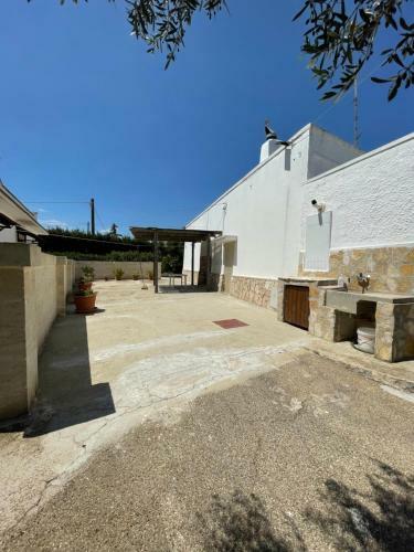 Trulli Lupoli In Valle D Itria