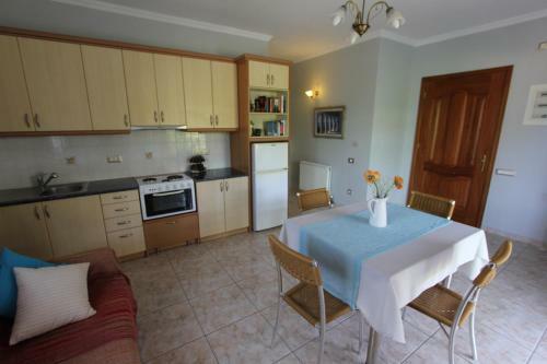 Tosis Apartments