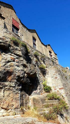 G�te - La Terrasse Fleurie
