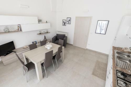 Drooms.