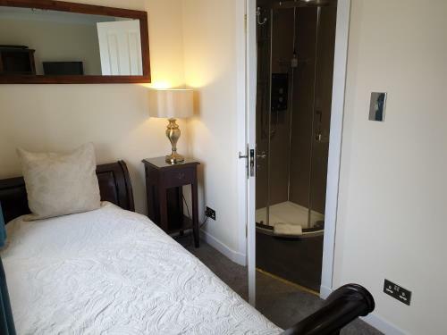 Cliffe House Bed & Breakfast