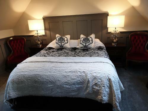 Cliffe House Bed & Breakfast