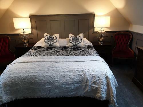 Cliffe House Bed & Breakfast