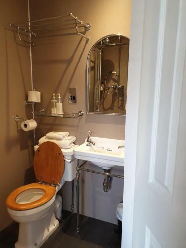 Cliffe House Bed & Breakfast