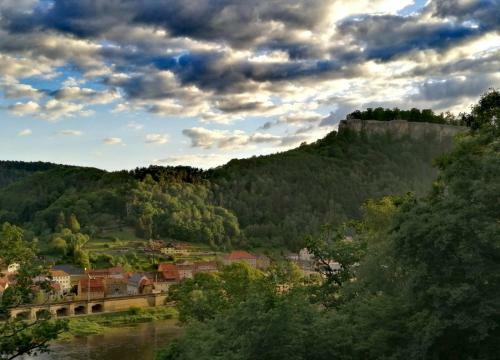 Apartamento Luxusboofe - Ferienhaus Am Lilienstein
