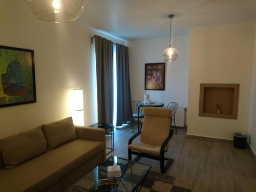 Red Rose Hotel And Suites