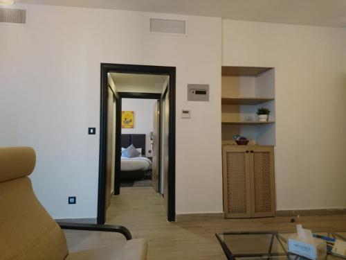 Red Rose Hotel And Suites