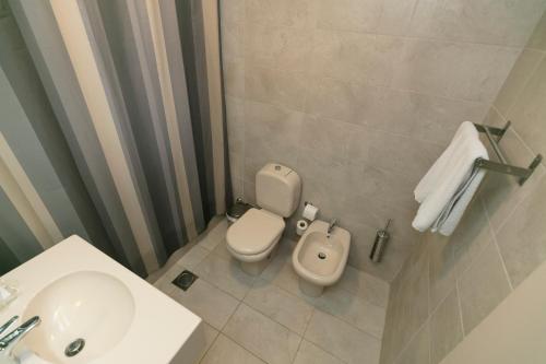 Red Rose Hotel And Suites