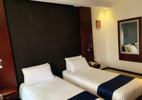 Rum Hotels - Al Waleed