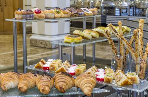 Days Inn Hotel And Suites Amman