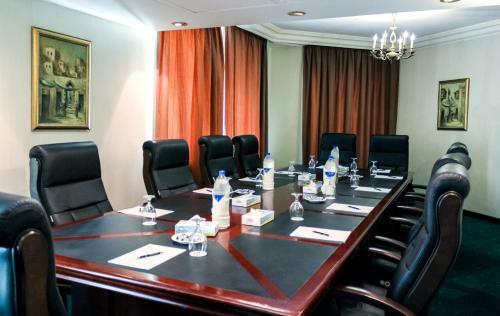 Days Inn Hotel And Suites Amman