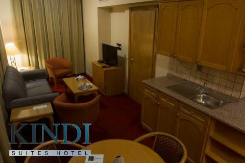 Kindi Hotel And Suites