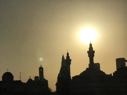 Sun Rise Hotel
