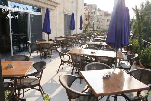 Ayass Hotel (formerly Quality Suites)