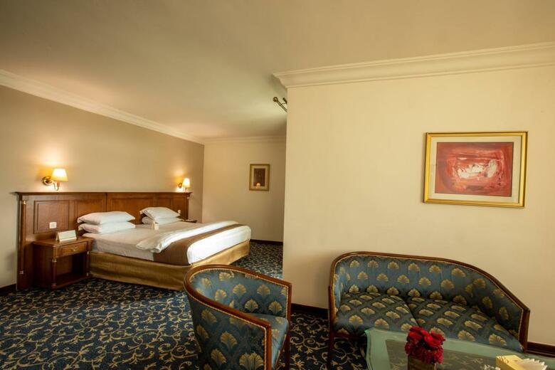 Bristol Hotel
