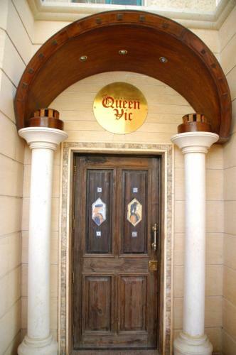 Comfort Hotel Suites