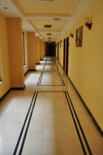 Rest Inn Hotel Apartments