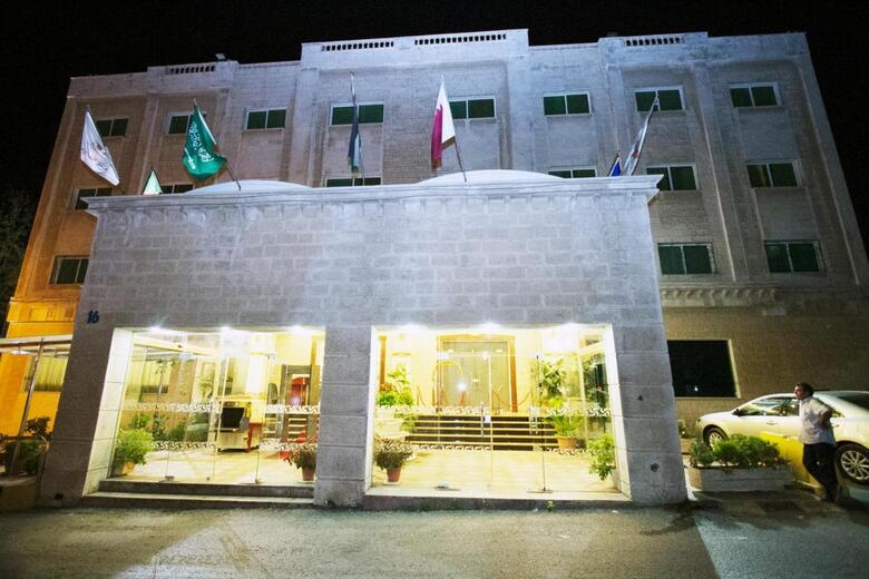 Al Thuraya Hotel