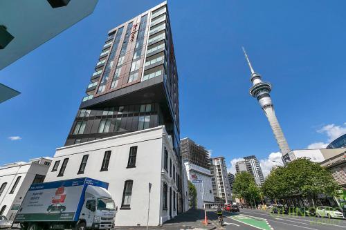 Qv Air-conditioned Apartment With Carpark (904)