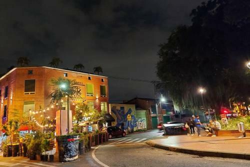 Apartamento En Parque Del Poblado