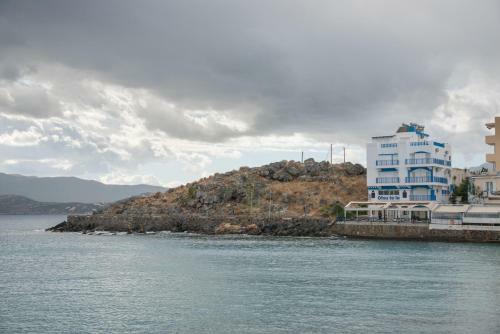 Sea View Apartments