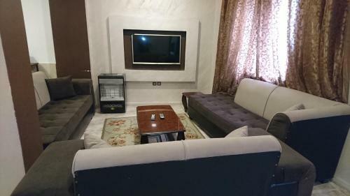 Al Fawanes Hotel Apartments