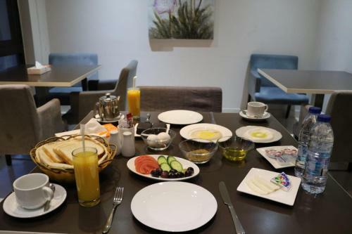 Hotel Celino Suites