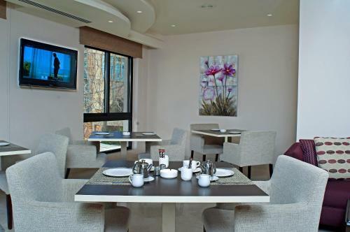 Hotel Celino Suites