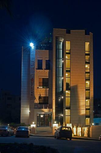 Hotel Celino Suites