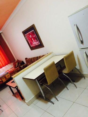 Al Reem Hotel Apartments