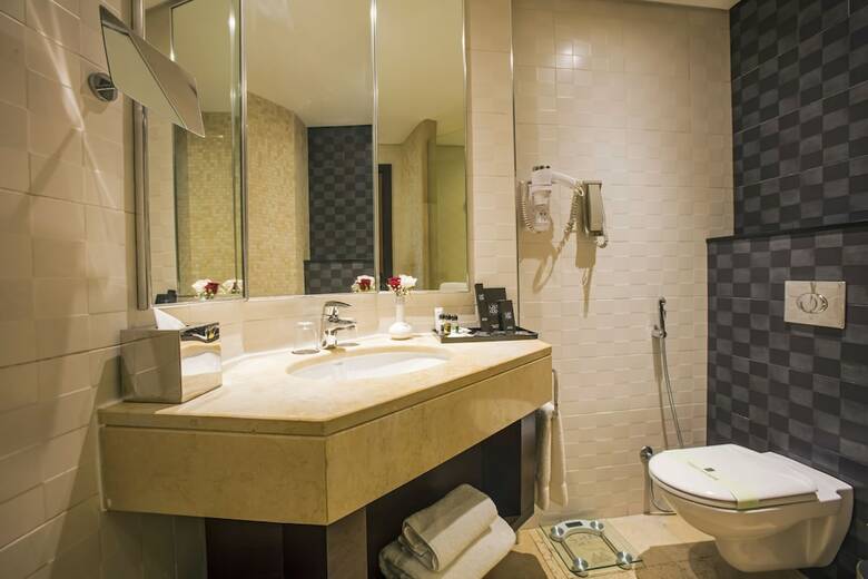 Corp Amman Hotel