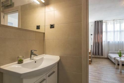 Apartments Lovric
