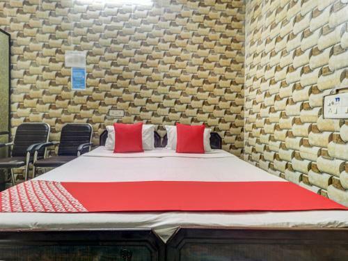 Hotel Oyo 82419 Blue Stone 1