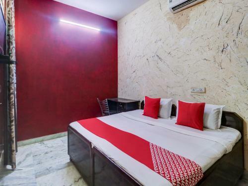 Hotel Oyo 82419 Blue Stone 1