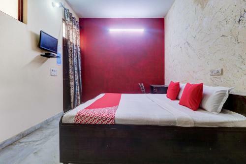 Hotel Oyo 82419 Blue Stone 1