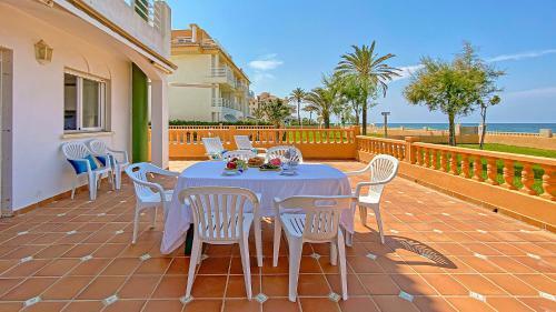 Apartamento Talima Playa