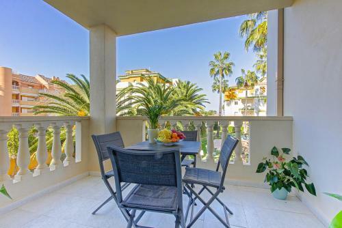 Fantastic 2-bed Apartment Close To The Sandy Beach