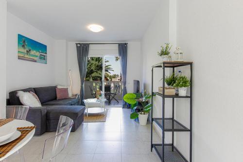 Fantastic 2-bed Apartment Close To The Sandy Beach