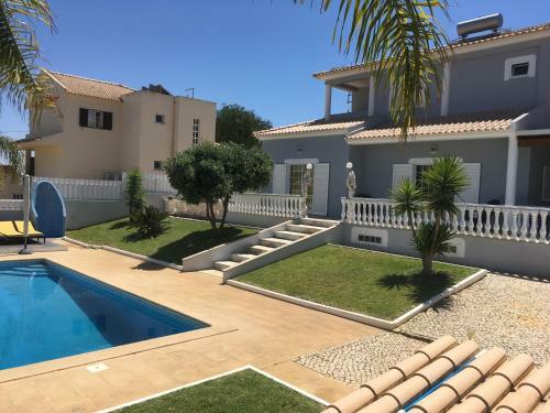 Villa Vale Carro