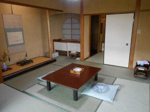 Shin Kadoya