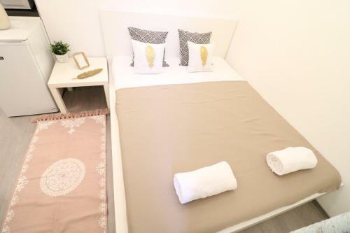 Real Apartments Wessel�nyi IV